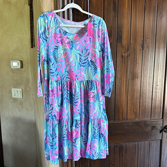 Lilly Pulitzer Dresses & Skirts - Lilly Pulitzer Dress in Blue and Pink